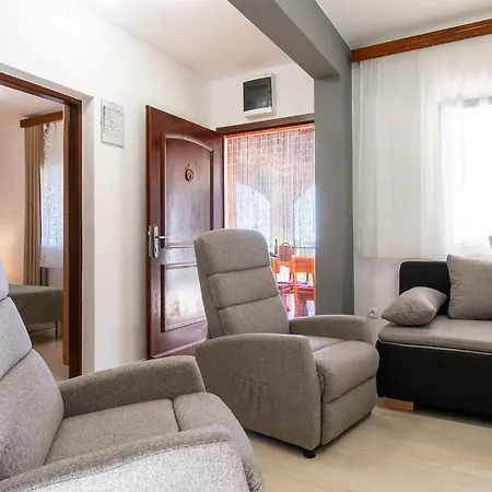 Luxurious Home In Prizba With Wifi