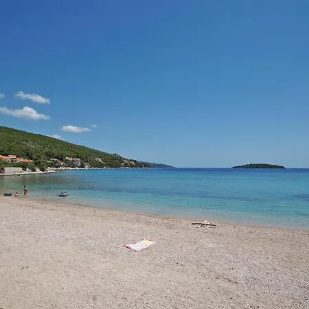 Luxurious Home In Prizba With Wifi * Prizba